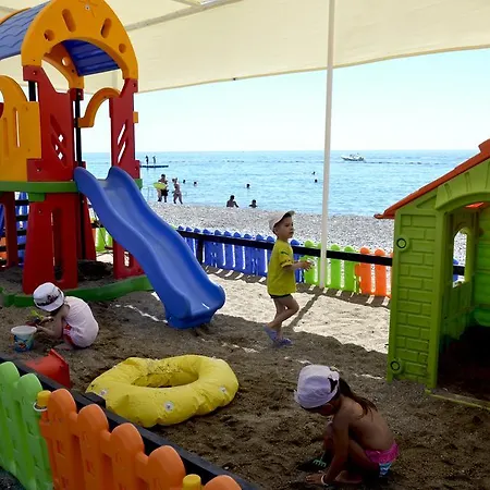 Emelda Sun Club