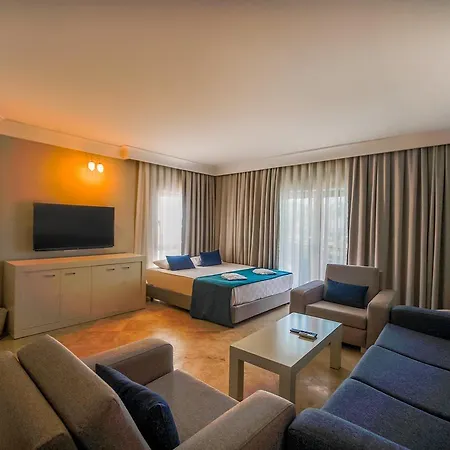 Курортный комплекс Emelda Sun Club Кемер