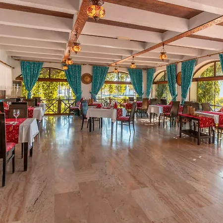 Emelda Sun Club Курортный комплекс Кемер