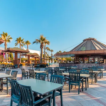 אתר נופש Emelda Sun Club