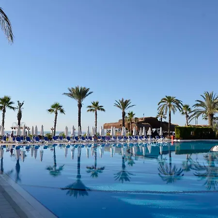 Emelda Sun Club קמר