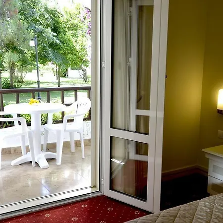 Üdülőközpont Emelda Sun Club Kemer