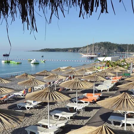 Üdülőközpont Emelda Sun Club 5*