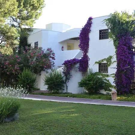 Emelda Sun Club אתר נופש